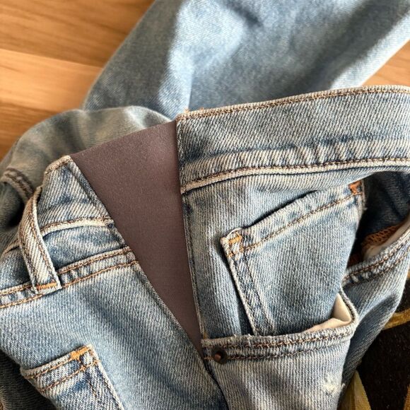 Hatch Jeans Maternity Size 30 Light Blue Distressed Raw Hem Comfort Casual - Picture 7 of 7